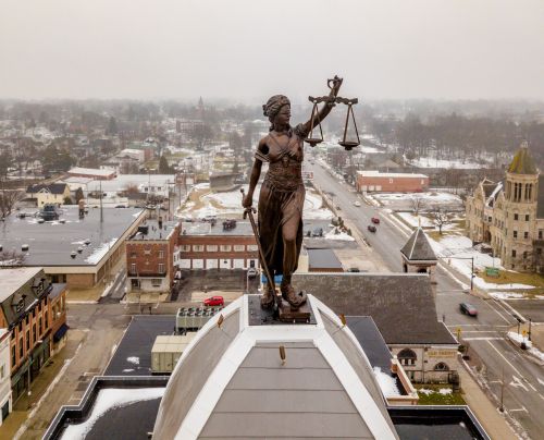 image of courthouse square and statue